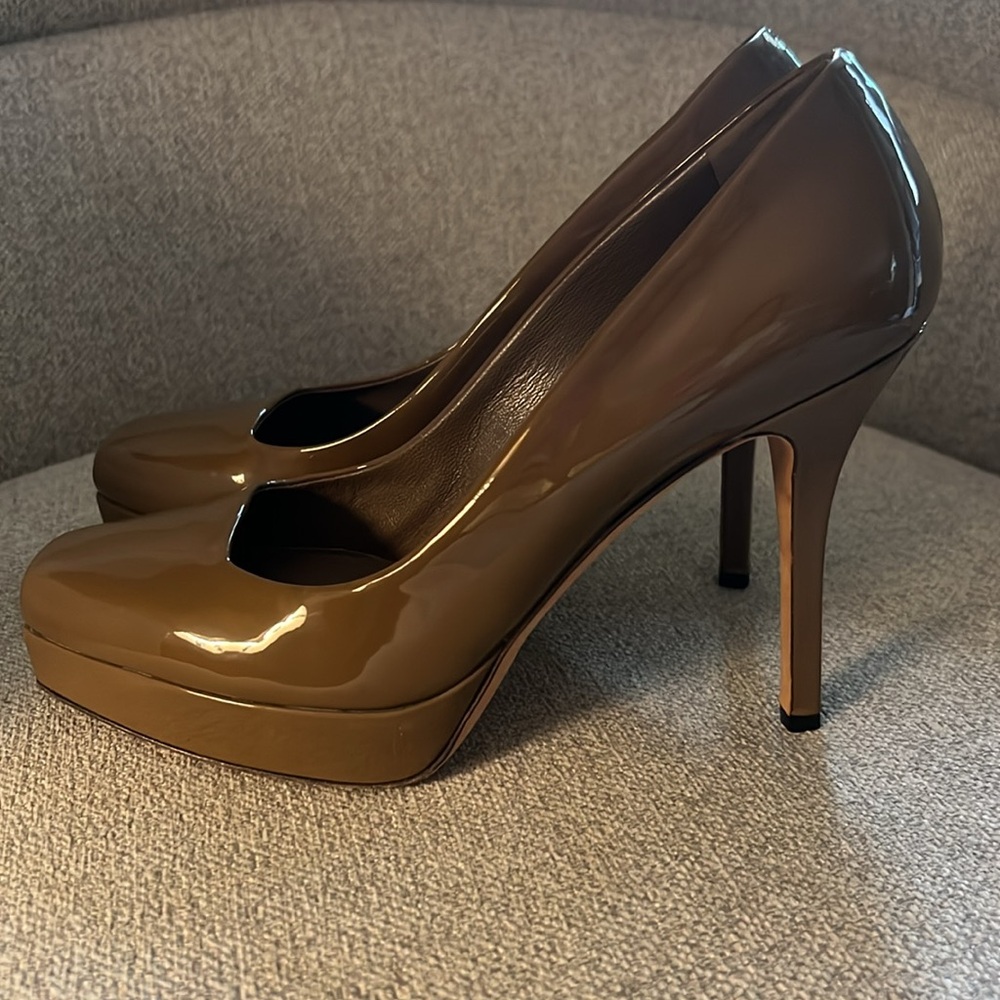 Vintage Gucci patent leather stiletto platform in brown